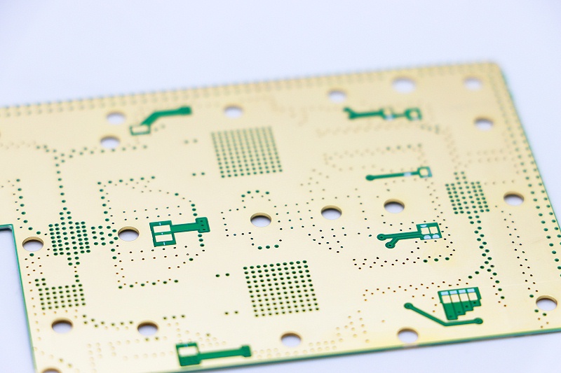 За тоа како да се процени предностите и недостатоците на PCB кола